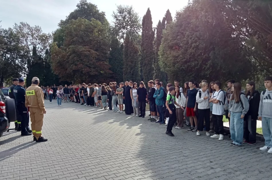 Próbne ewakuacje w ośmiu placówkach - zdjęcie 4