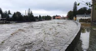 Dolnośląskie/ Straż pożarna: teraz już tylko ewakuujemy ludzi; inne działania na drugim planie - zdjęcie 5
