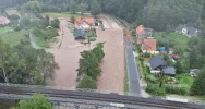 Dolnośląskie/ Straż pożarna: teraz już tylko ewakuujemy ludzi; inne działania na drugim planie - zdjęcie 2