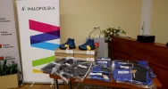 Uroczyste przekazanie umundurowania bojowego dla Ochotniczych Straży Pożarnych - zdjęcie 2
