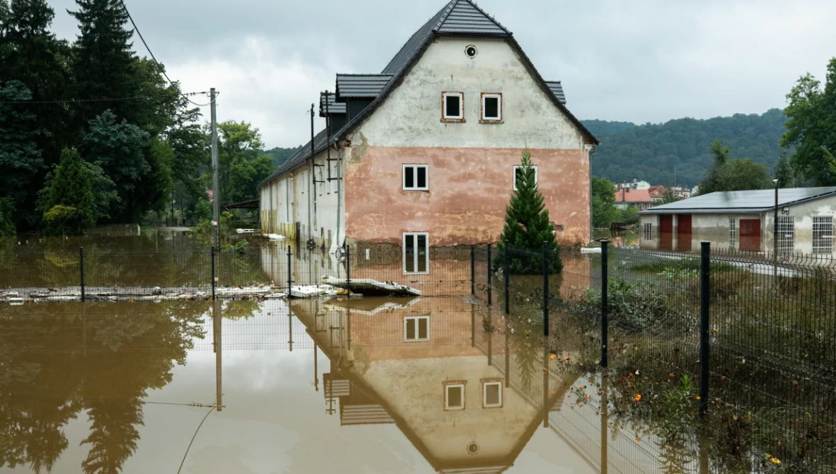 Niedziela w Kościele katolickim w Polsce będzie dniem zbiórki na pomoc powodzianom