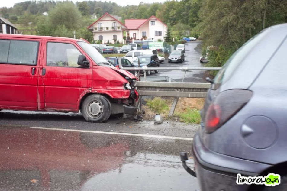Zderzenie samochodów w Mordarce - zdjęcie 2