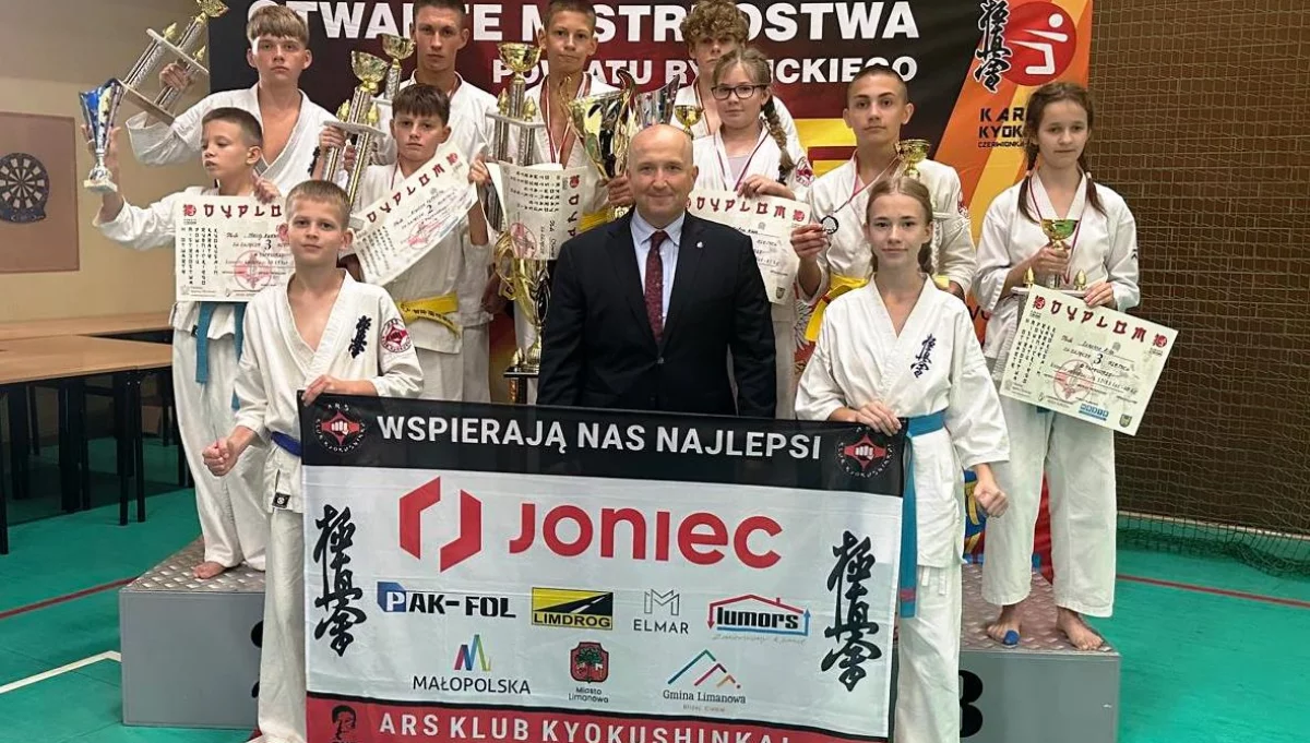 10 medali dla karateków ARS Limanowa – JONIEC Team na Otwartych Mistrzostwach Powiatu Rybnickiego w Karate Kyokushin