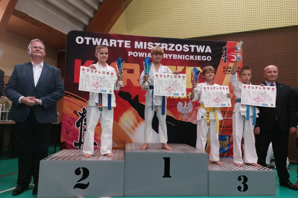 10 medali dla karateków ARS Limanowa – JONIEC Team na Otwartych Mistrzostwach Powiatu Rybnickiego w Karate Kyokushin - zdjęcie 6