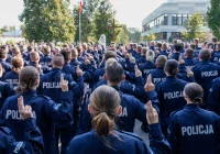 Ślubowanie nowych funkcjonariuszy, dwóch trafi do Limanowej (ZDJĘCIA) - zdjęcie główne
