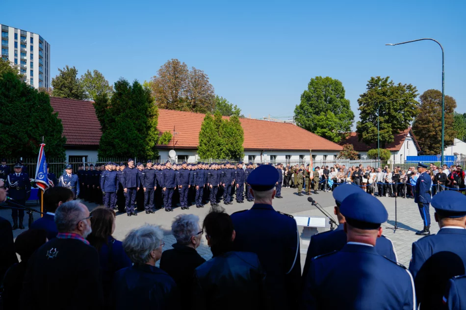 Ślubowanie nowych funkcjonariuszy, dwóch trafi do Limanowej (ZDJĘCIA) - zdjęcie 5