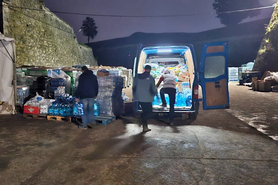 Pomoc humanitarna dotarła do Kłodzka. Trwa wielkie sprzątanie - zdjęcie 4
