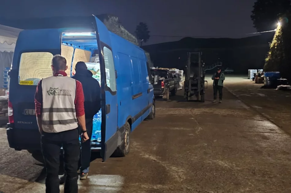 Pomoc humanitarna dotarła do Kłodzka. Trwa wielkie sprzątanie - zdjęcie 11