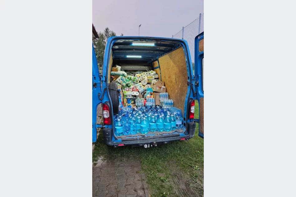 Pomoc humanitarna dotarła do Kłodzka. Trwa wielkie sprzątanie - zdjęcie 12