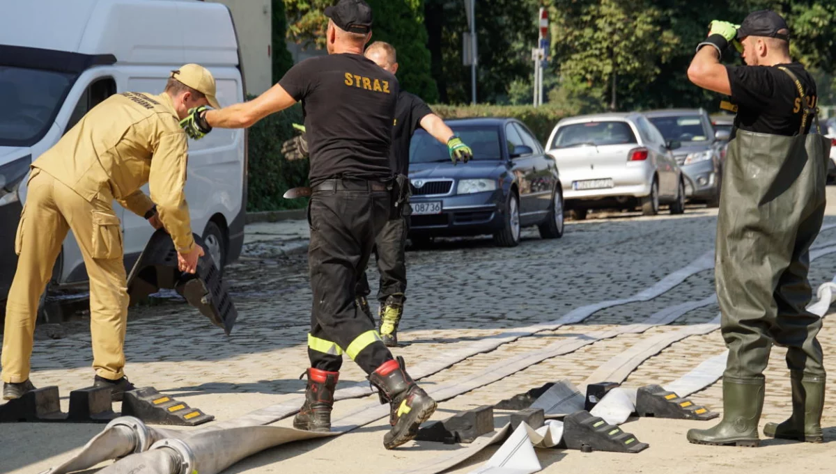 Wojewoda małopolski: zakończyliśmy wypompowywanie wody w ostatniej gminie