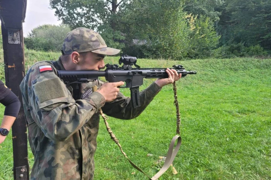 Odbył się „Otwarty Turniej Strzelecki w 85 rocznicę agresji sowieckiej na Polskę” - zdjęcie 4