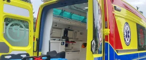 Zderzenie motocyklisty z samochodem dostawczym - zdjęcie główne