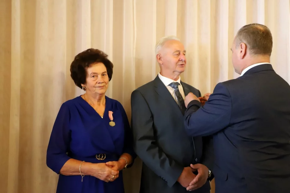 24 pary świętowały jubileusz 50-lecia małżeństwa (ZDJĘCIA) - zdjęcie 12
