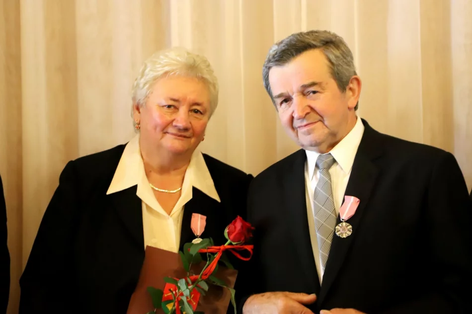 24 pary świętowały jubileusz 50-lecia małżeństwa (ZDJĘCIA) - zdjęcie 13