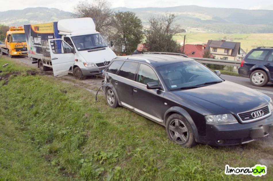 Wypadek samochodu dostawczego - zdjęcie 2