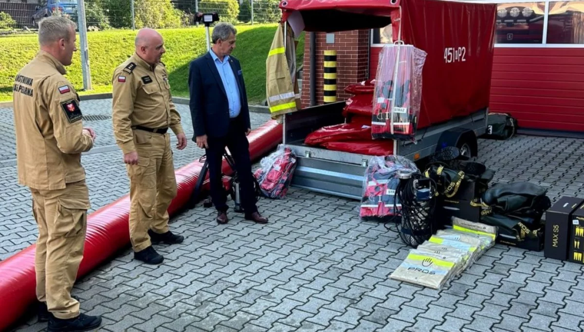 Nowy sprzęt do powiatowego magazynu przeciwpowodziowego