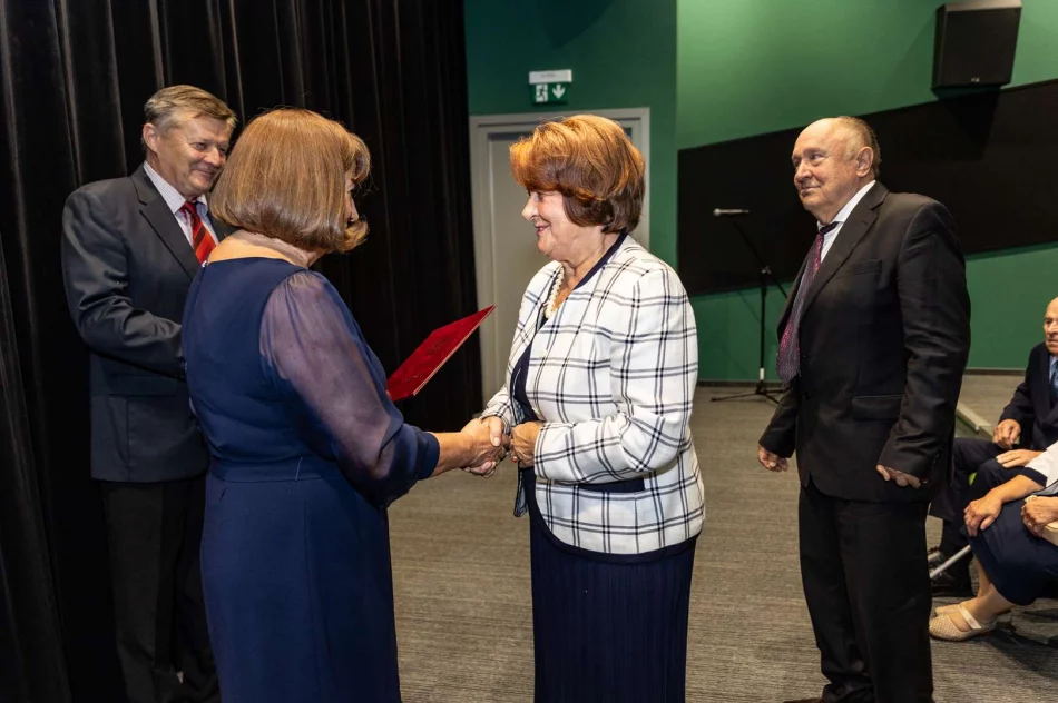 Złote Gody: 50-lecie pożycia małżeńskiego świętowane przez 14 par (ZDJĘCIA) - zdjęcie 7