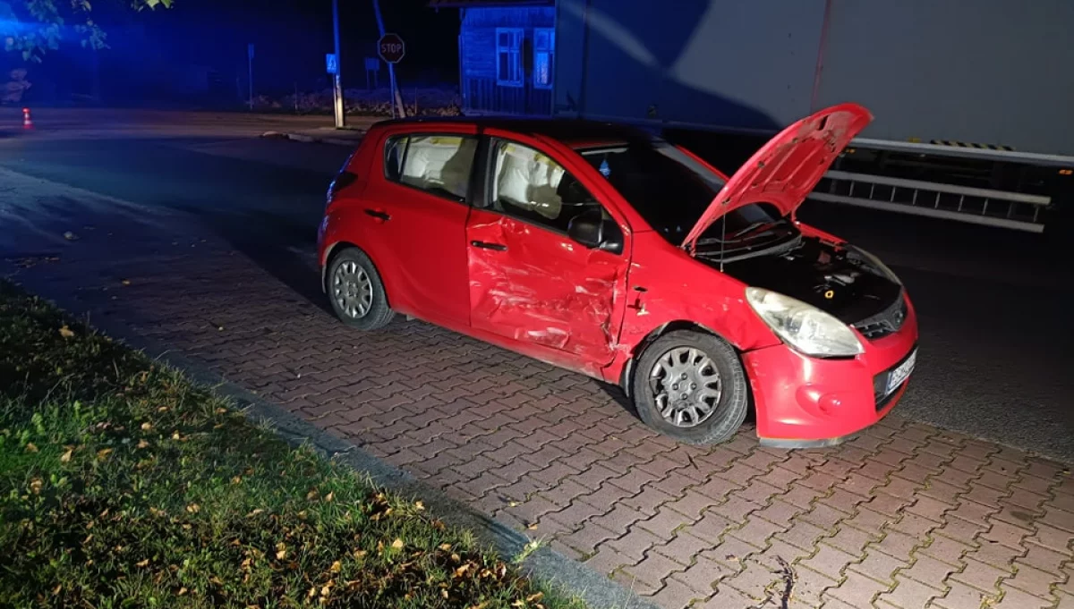 Sobotnia kolizja w Skrzydlnej/fot.: OSP Skrzydlna