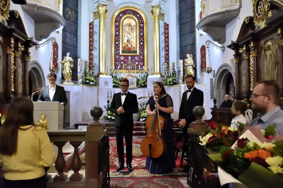 W bazylice limanowskiej odbył się koncert organowo-kameralny - zdjęcie 6