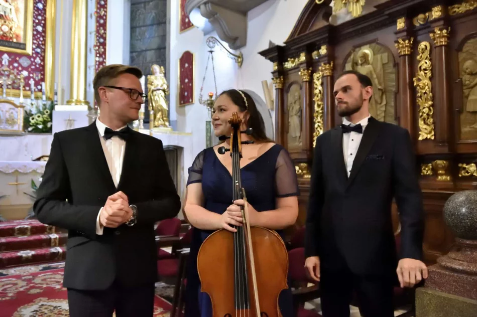 W bazylice limanowskiej odbył się koncert organowo-kameralny - zdjęcie 7