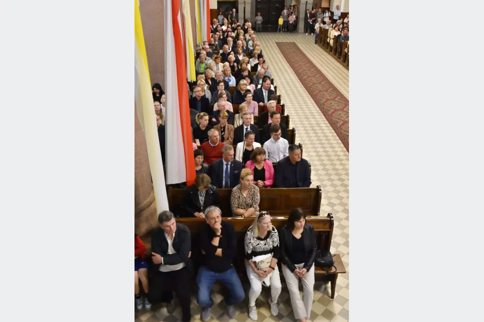 W bazylice limanowskiej odbył się koncert organowo-kameralny - zdjęcie 12