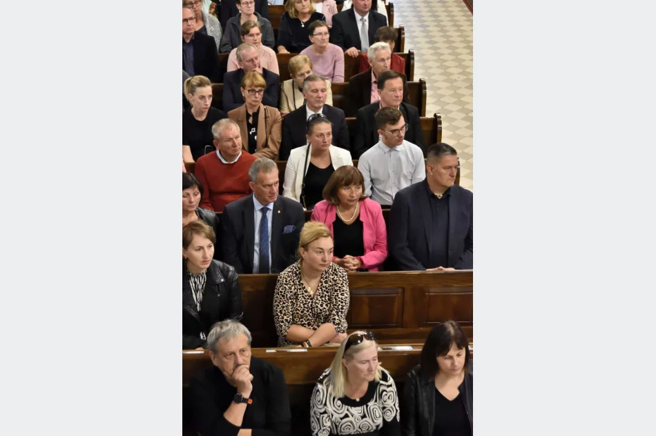 W bazylice limanowskiej odbył się koncert organowo-kameralny - zdjęcie 19