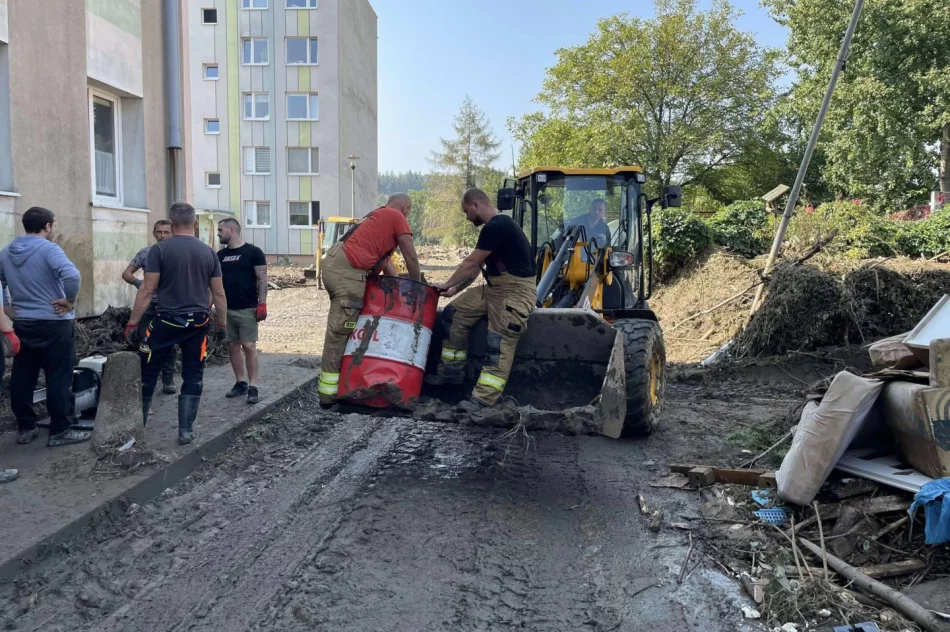 Trzy dni pomocy. Druhowie z Limanowszczyzny dla powodzian (ZDJĘCIA) - zdjęcie 7