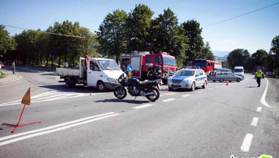 Zderzenie motocykla z samochodem dostawczym - zdjęcie 1