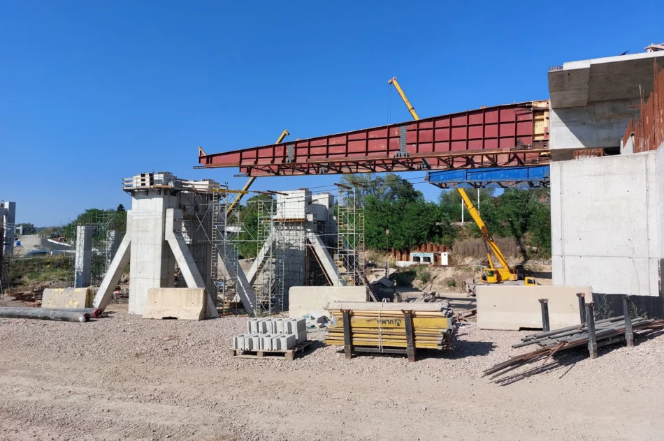 Powstaje najdłuższa w Polsce estakada budowana metodą nasuwania podłużnego - zdjęcie 6