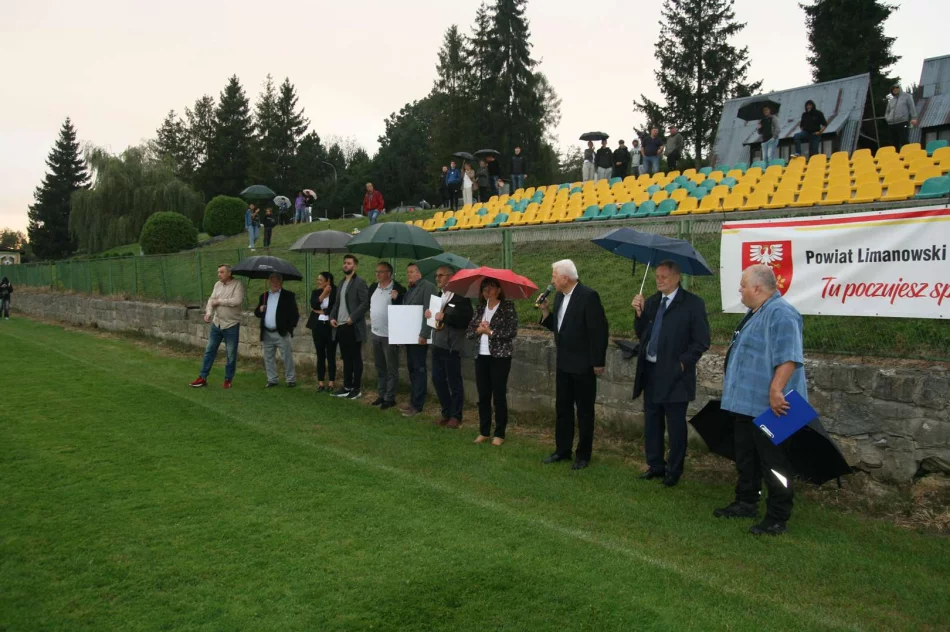 MKS „Limanovia” zwycięzcą Pucharu Polski na szczeblu Limanowskiego Podokręgu Piłki Nożnej - zdjęcie 4