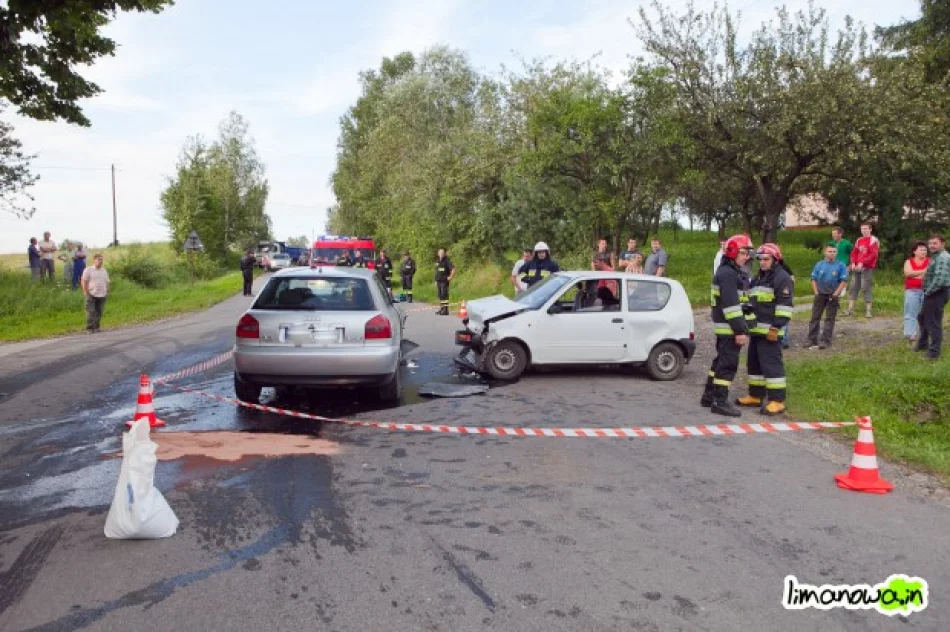 Czołowe zderzenie w Skrzydlnej - zdjęcie 3