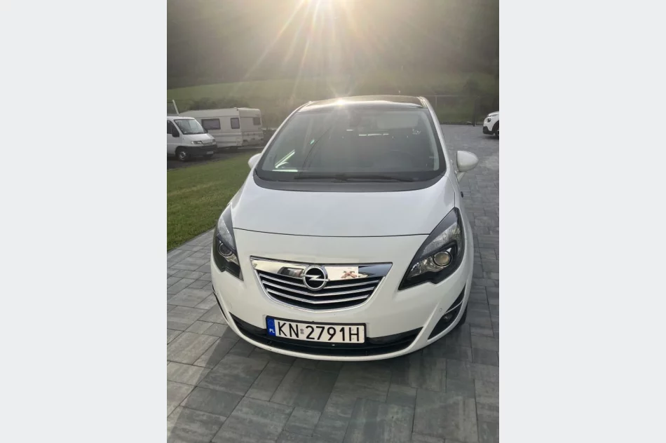 OPEL MERIVA z 2011 roku DIESEL 1.7 CDTI bogato wyposażony - zdjęcie 1