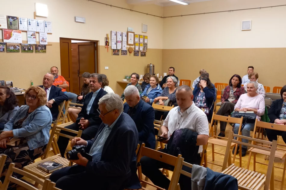 Odbyło się spotkanie autorskie z Agatą Puścikowską - zdjęcie 4