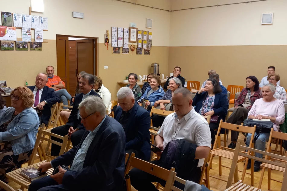 Odbyło się spotkanie autorskie z Agatą Puścikowską - zdjęcie 7