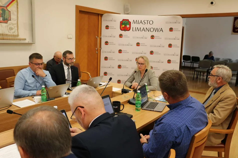Informacja z obrad VI sesji Rady Miasta Limanowa - zdjęcie 16