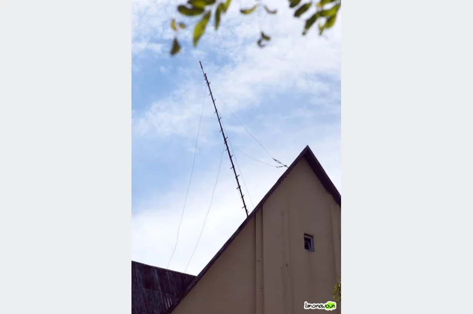 Krzywy maszt bez właściciela? - zdjęcie 3