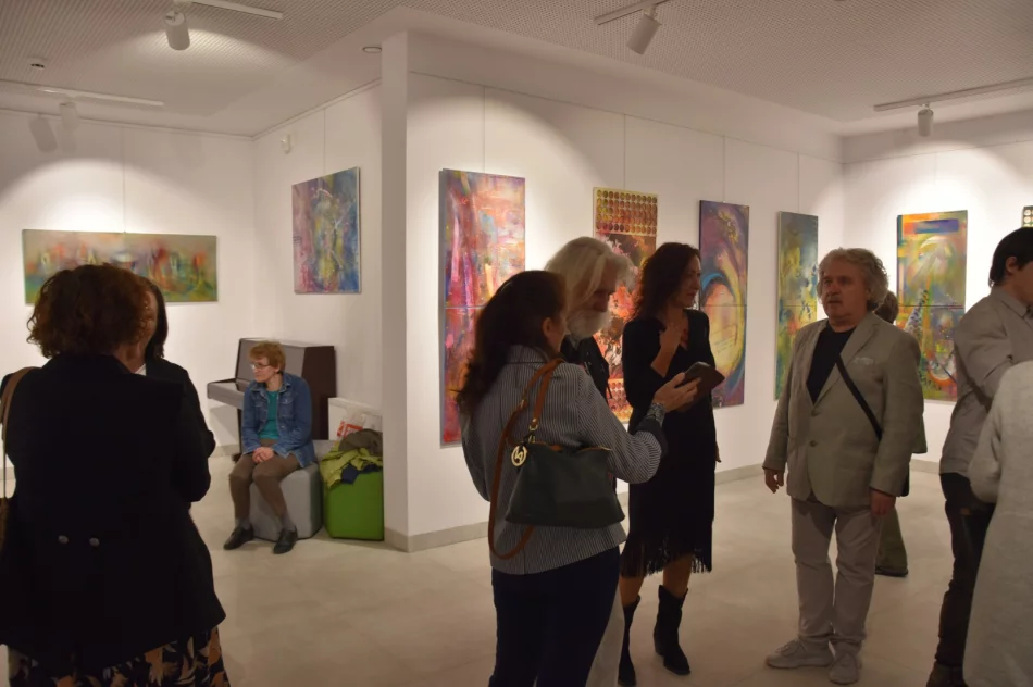 „Przenikanie światów” – nowa wystawa w galerii sztuki  - zdjęcie 9