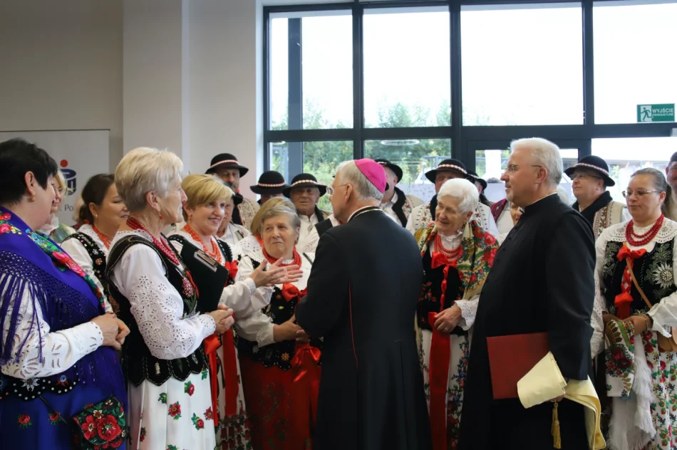 Abp Jędraszewski w Mszanie Dolnej: "Zwycięstwo należy do Boga" - zdjęcie 3