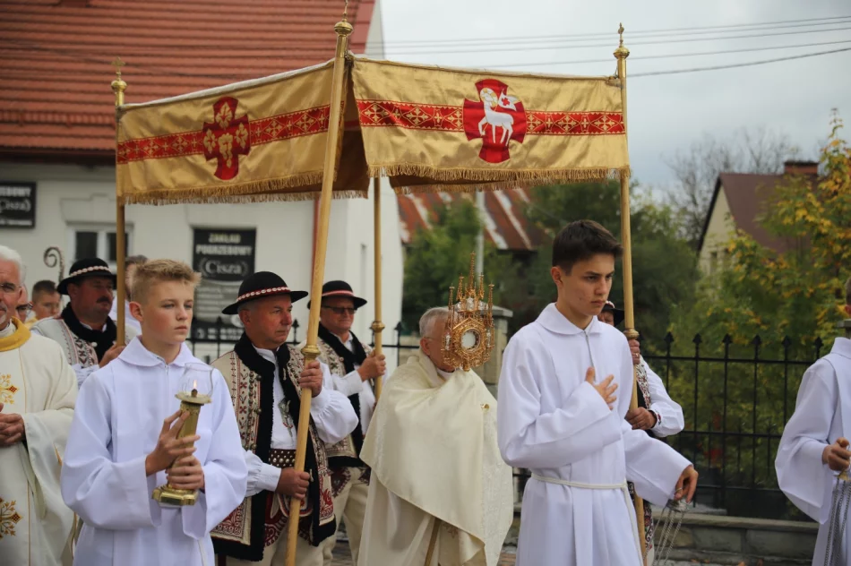 Abp Jędraszewski w Mszanie Dolnej: "Zwycięstwo należy do Boga" - zdjęcie 11