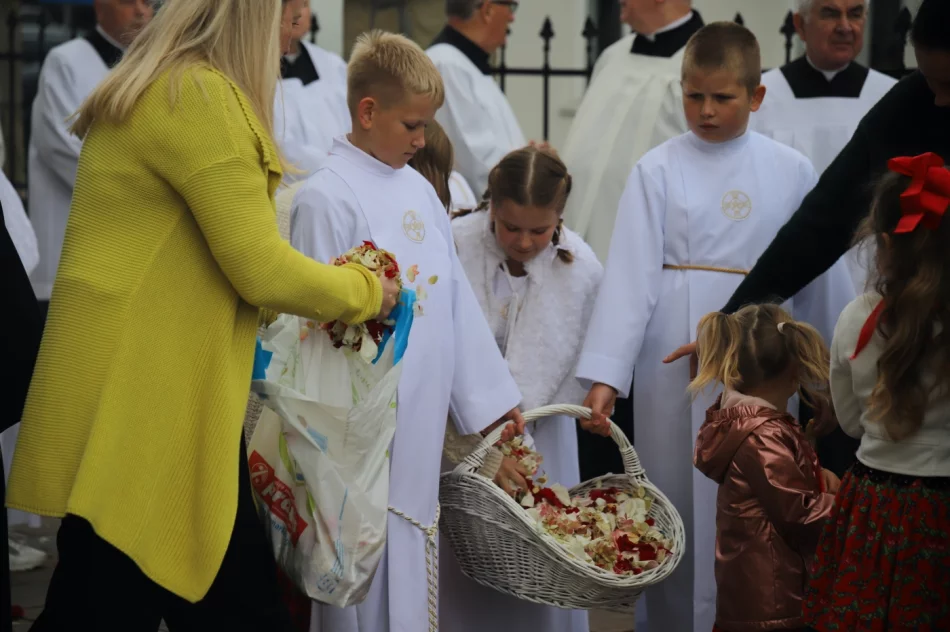 Abp Jędraszewski w Mszanie Dolnej: "Zwycięstwo należy do Boga" - zdjęcie 12