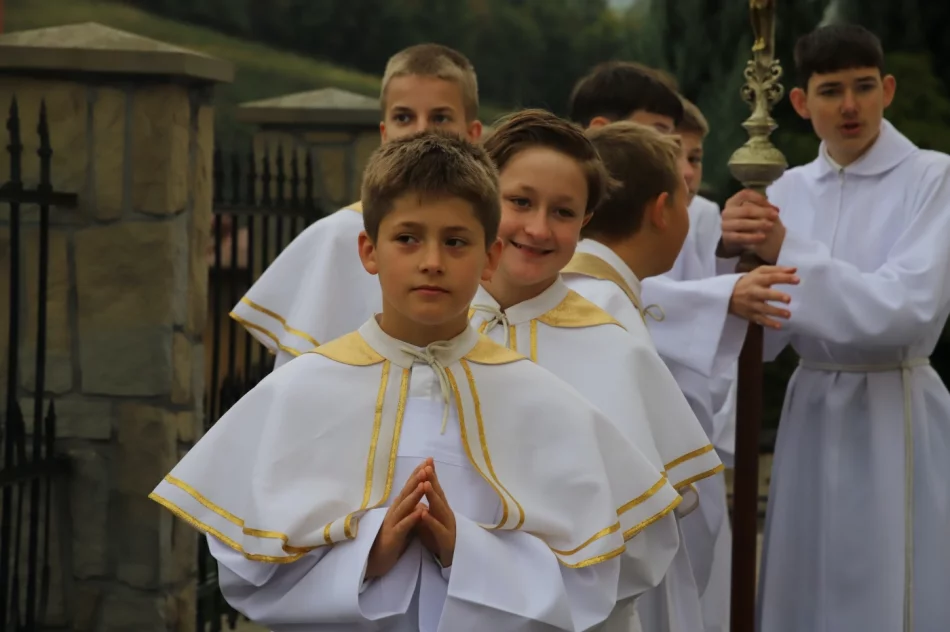 Abp Jędraszewski w Mszanie Dolnej: "Zwycięstwo należy do Boga" - zdjęcie 18