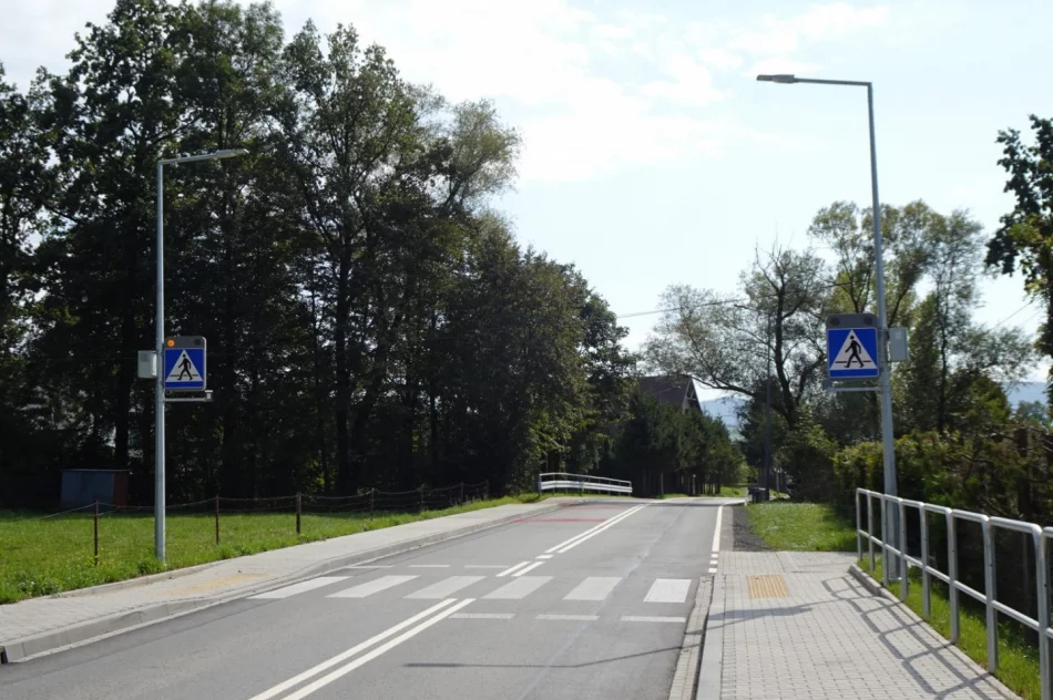 ​  Odbiór końcowy chodnika przy drodze powiatowej - zdjęcie 3
