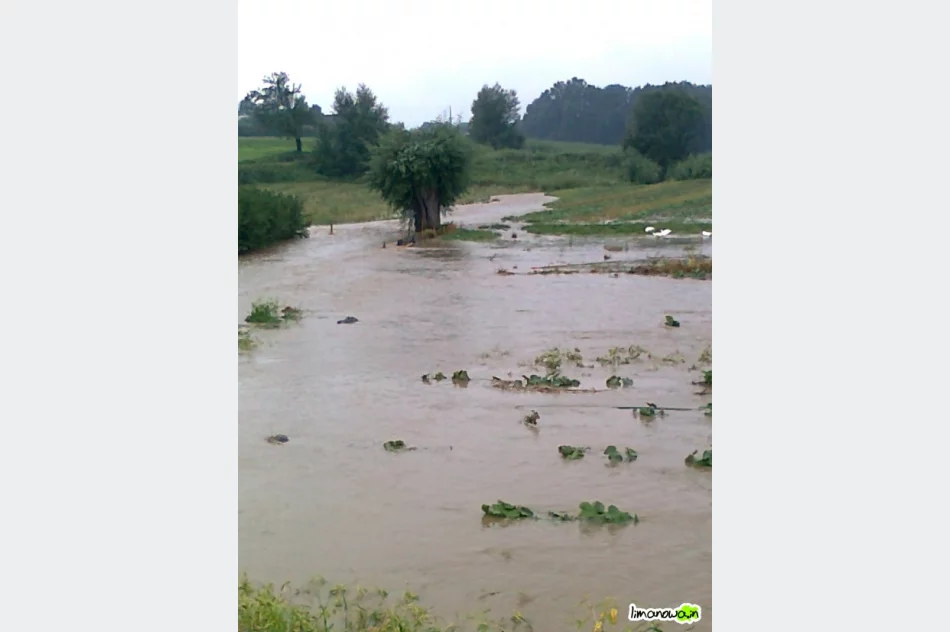 Oberwanie chmury nad Jodłownikiem - zdjęcie 3