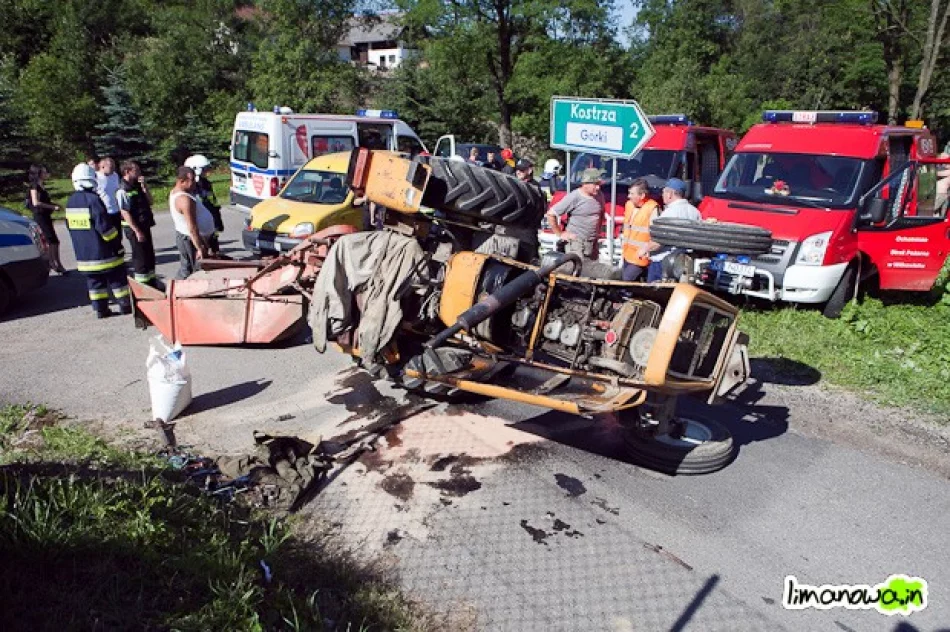 Zderzenie samochodu z ciągnikiem - zdjęcie 2