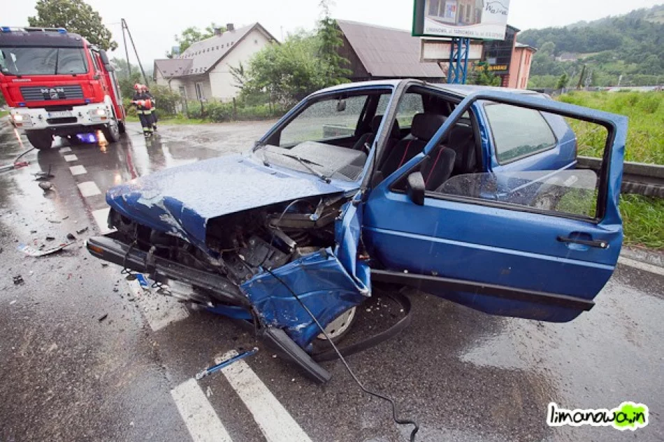 Zderzenie czołowe na Tarnowskiej - zdjęcie 2