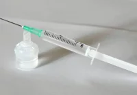 GIS: seria szczepionki przeciw WZW B wstrzymana prewencyjnie po informacji o śmierci pacjenta - zdjęcie główne