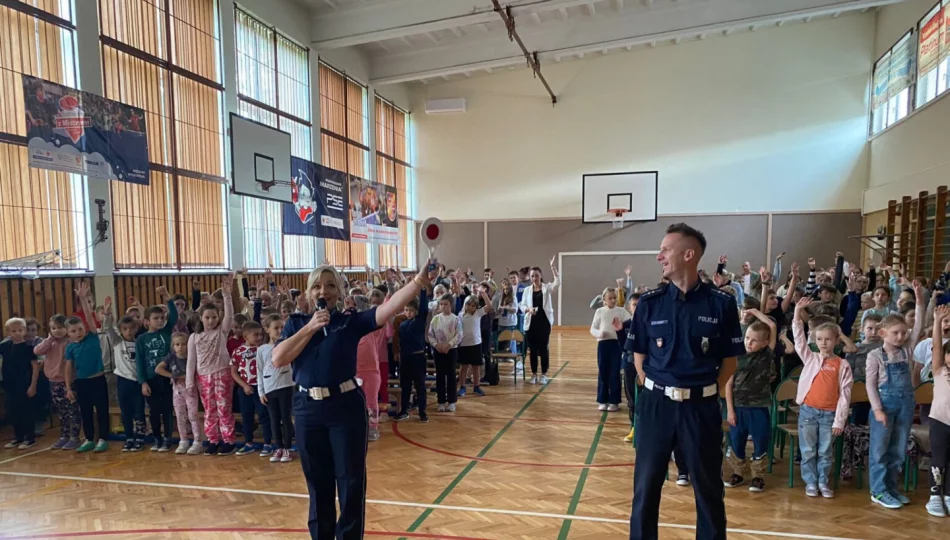 Policjanci spotkali się z młodzieżą - zdjęcie 1