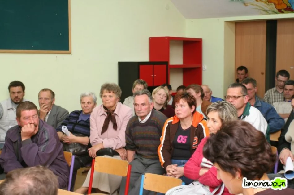 Drewniana konstrukcja domów dzieli poszkodowanych w Kłodnem - zdjęcie 4