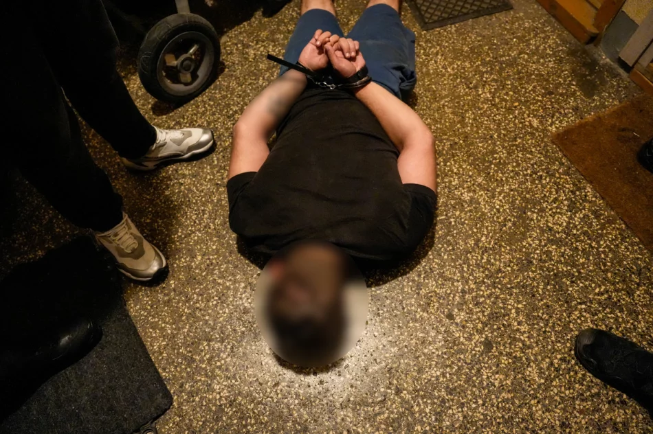 Akcja kontrterrorystów: 12 osób zatrzymanych za handel narkotykami (ZDJĘCIA I WIDEO) - zdjęcie 2