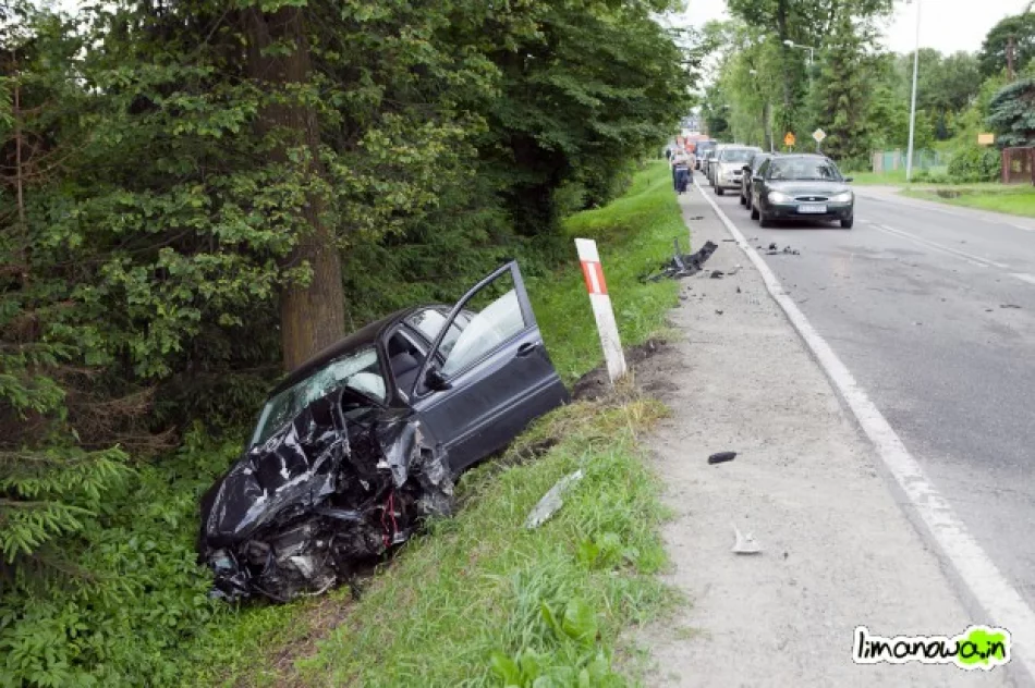 Zderzenie samochodu dostawczego i osobowego - zdjęcie 4